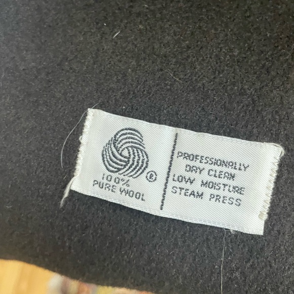 Paul Levy 100% Wool brown unisex trench coat. - Picture 5 of 11